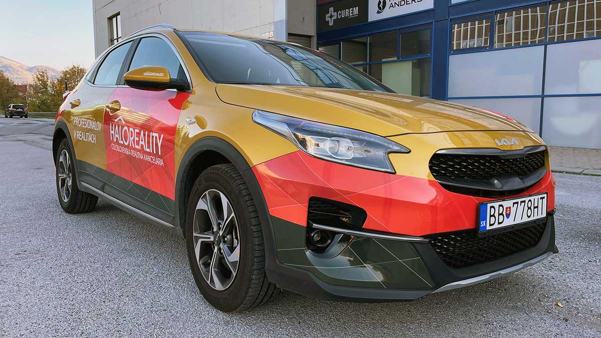 Polep realitného vozidla