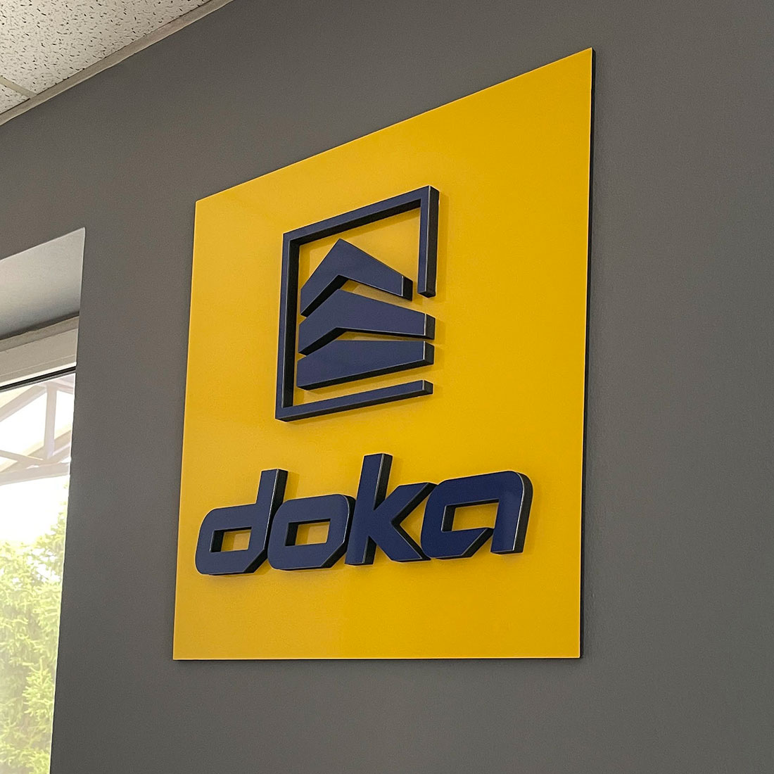 3D logo DOKA